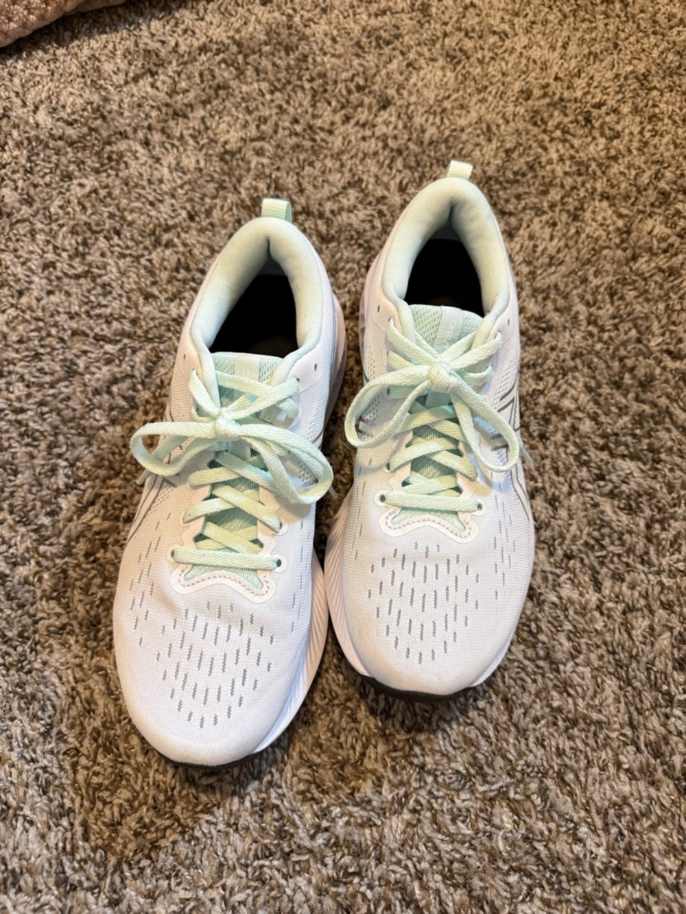 ASICS Gel Excite 10 Women's Light Mint Running Shoes - Picture 2 of 6